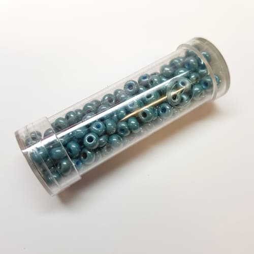 Pärlor Gütermann Seed Beads Pearl 6 mm nr 7200 Blågröna