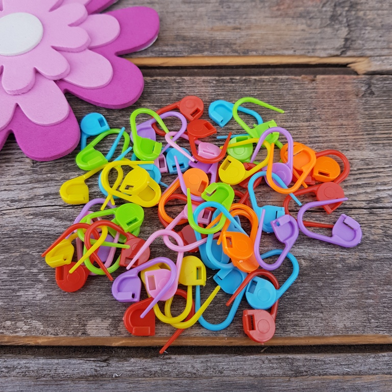Stickmarkörer plast ca 50 st Färgmix Nr 1 från Virknålar och Tillbehör